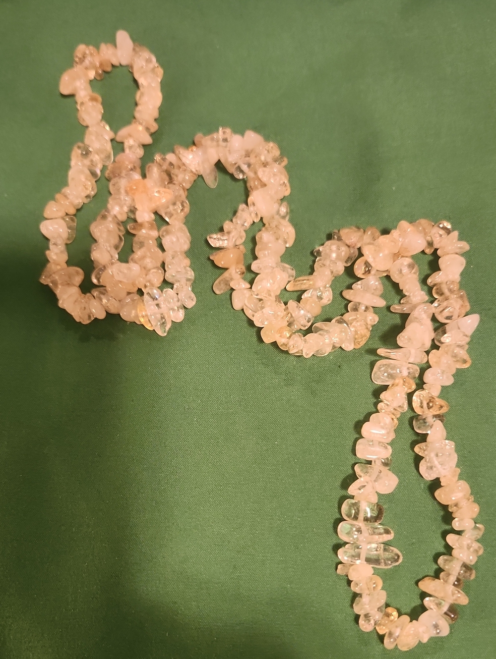 🔥Delicate 16" White, Clear, &  Apricot Chip Necklace - Unbranded